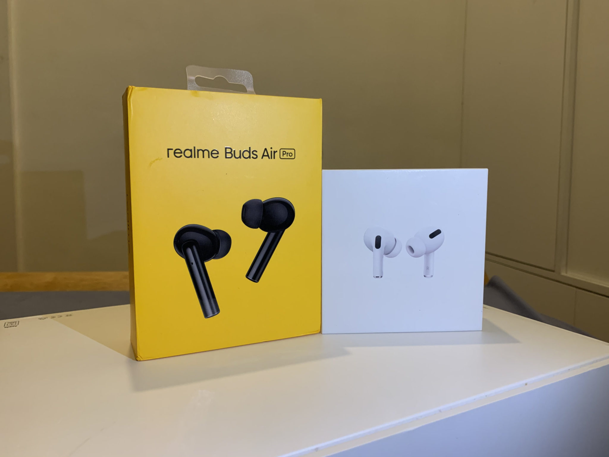 realme buds air 5 vs apple airpods pro 2