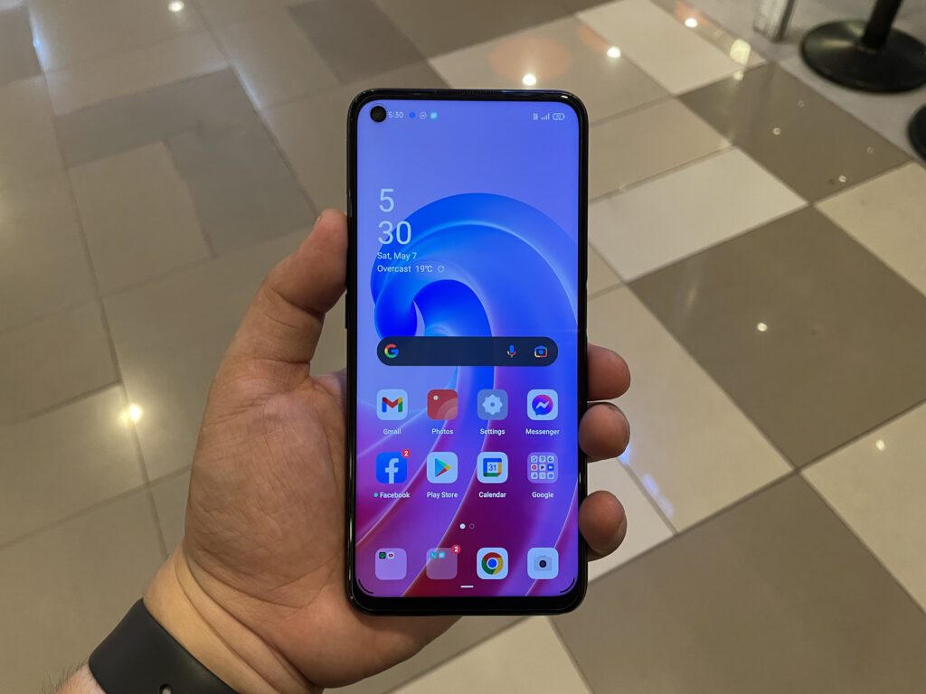 OPPO A96 Review - Display