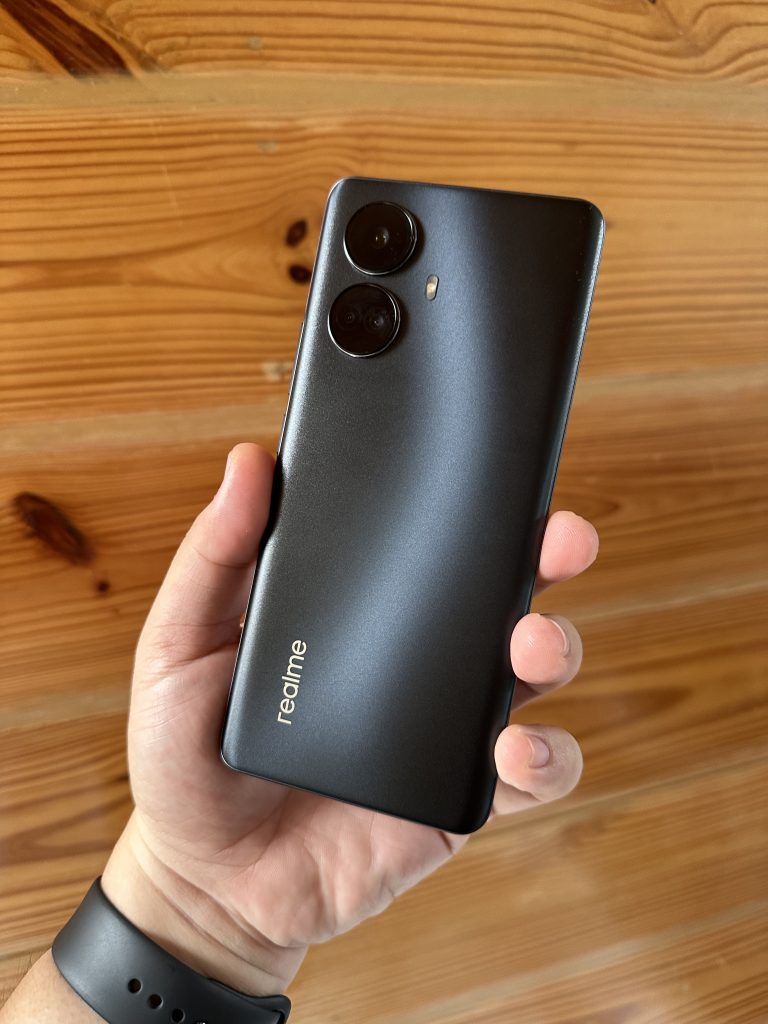 realme 10 Pro+ First Impressions - Dark Matter Design