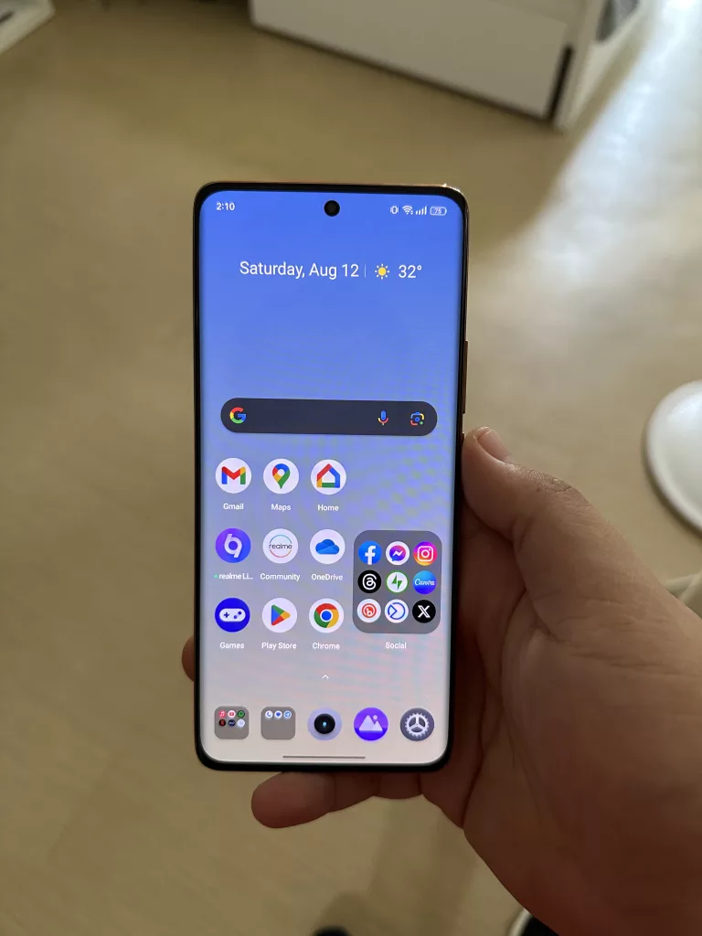 realme 11 Pro 5G First Impressions - Display