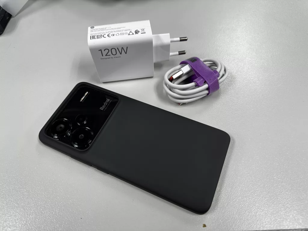 Xiaomi Redmi Note 13 Pro+ First Impressions - 120W Power Adapter