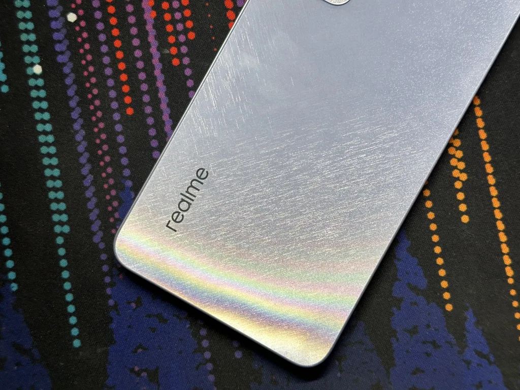 realme C65 Review - Shining Starlight Design