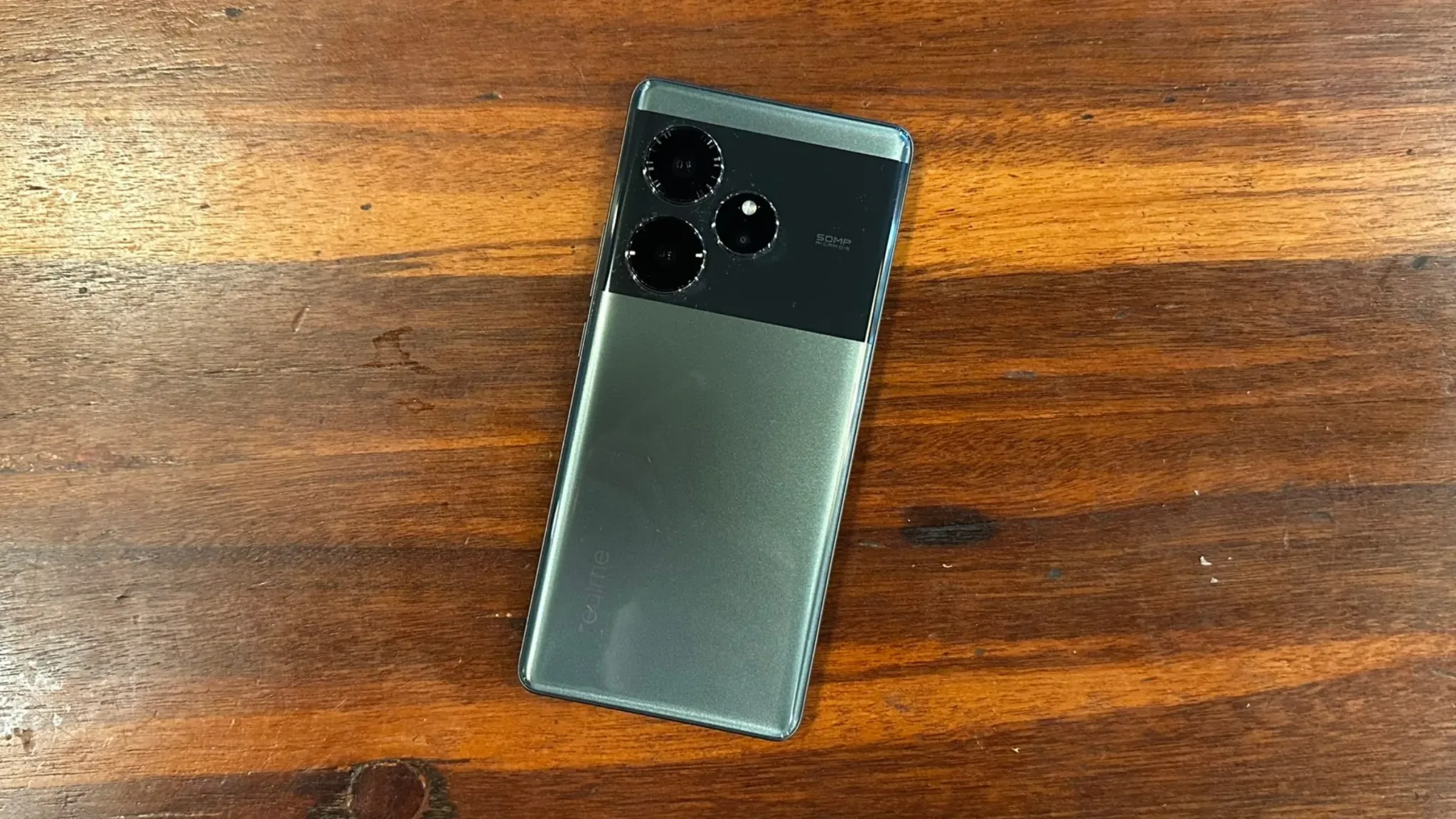 realme GT 6 Review Header