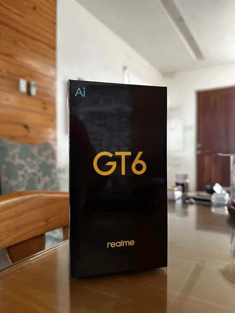 realme GT 6 Review - Unboxing Experience