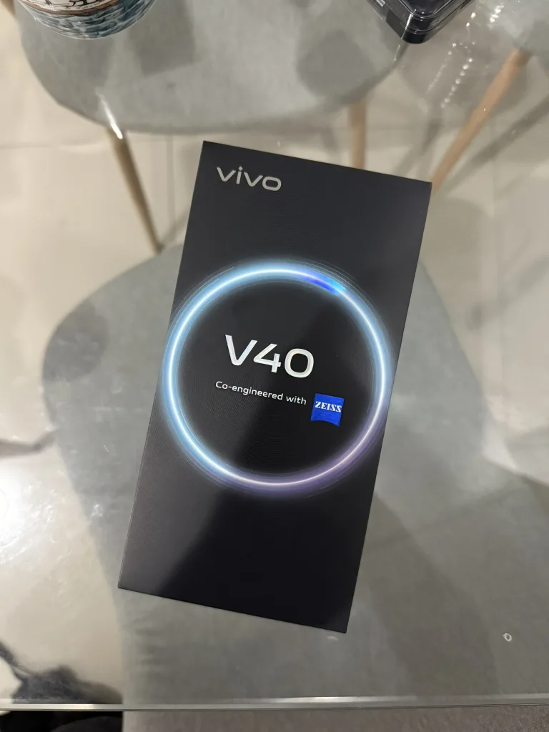 vivo V40 Review - Box