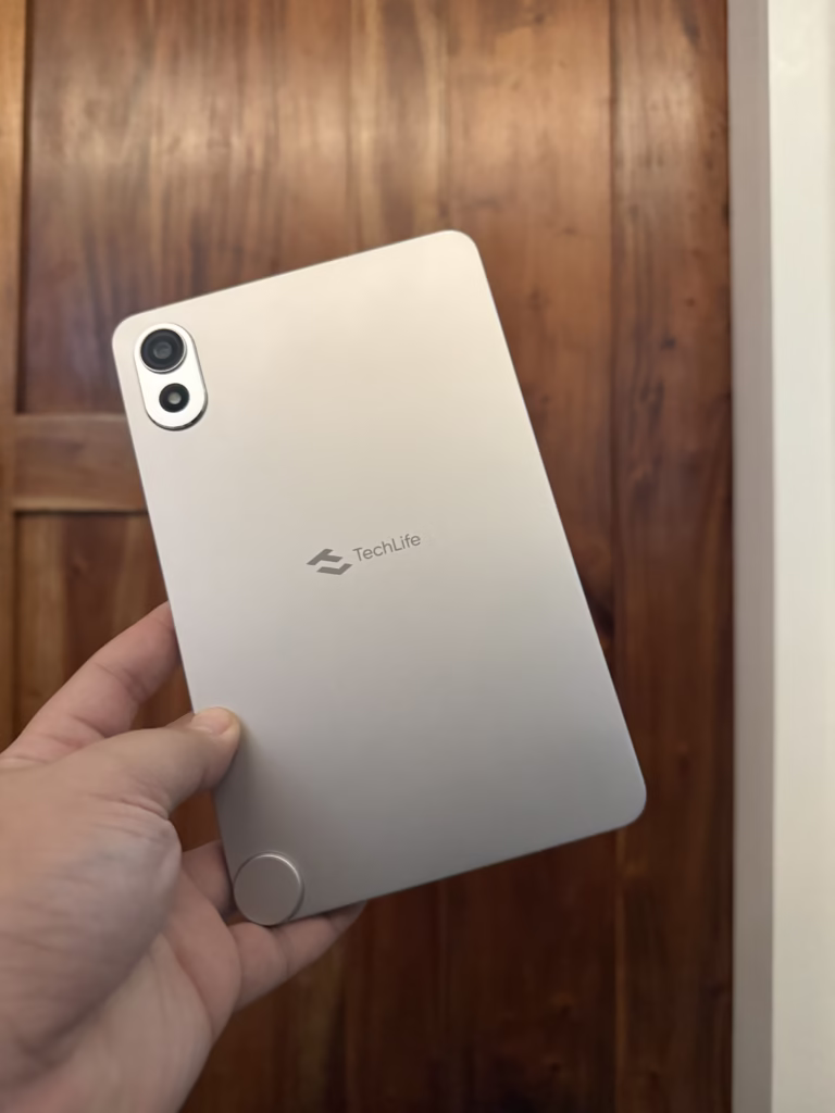 TechLife Pad Lite 8" Review - Portability